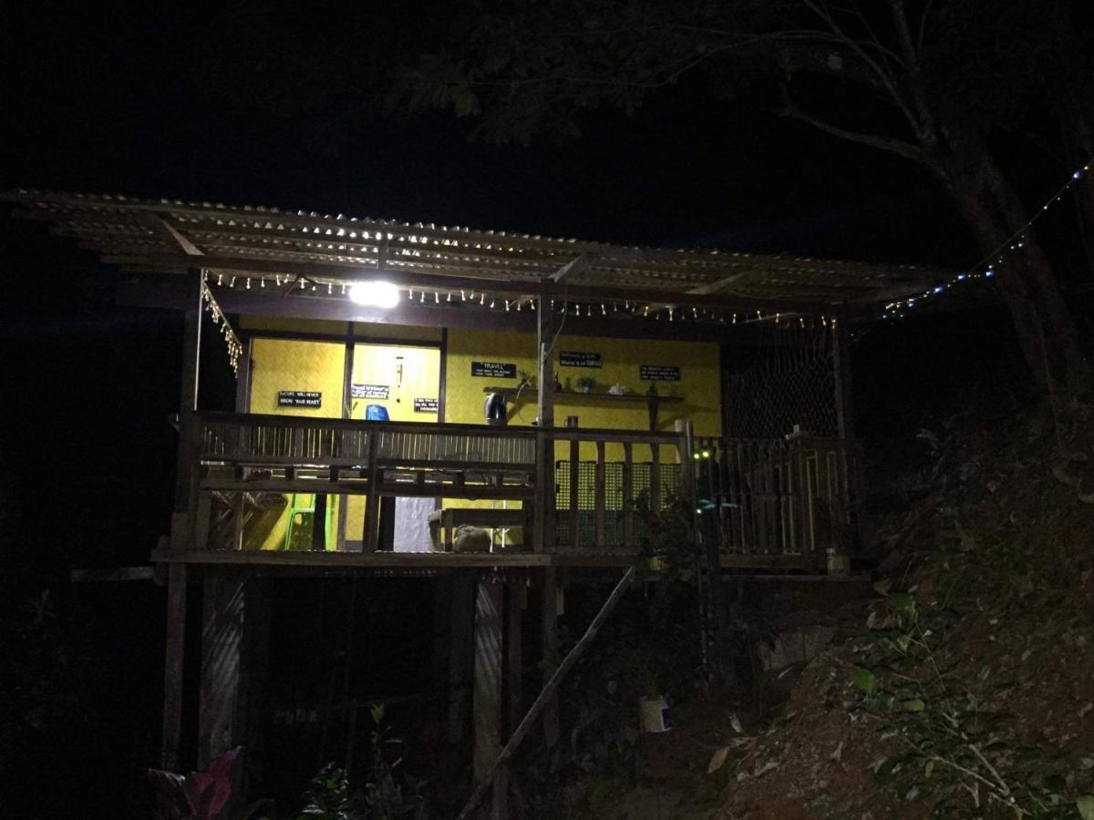 Camp Talusi Hilltop Overlooking El Nido Exterior photo